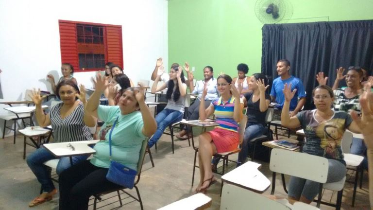 No momento, você está visualizando AULA DE LIBRAS INICIOU NA QUARTA-FEIRA