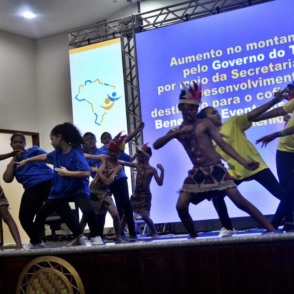 Arte-Fato encanta participantes da 14ª Conferência Estadual de Assistência Social com apresentação de dança