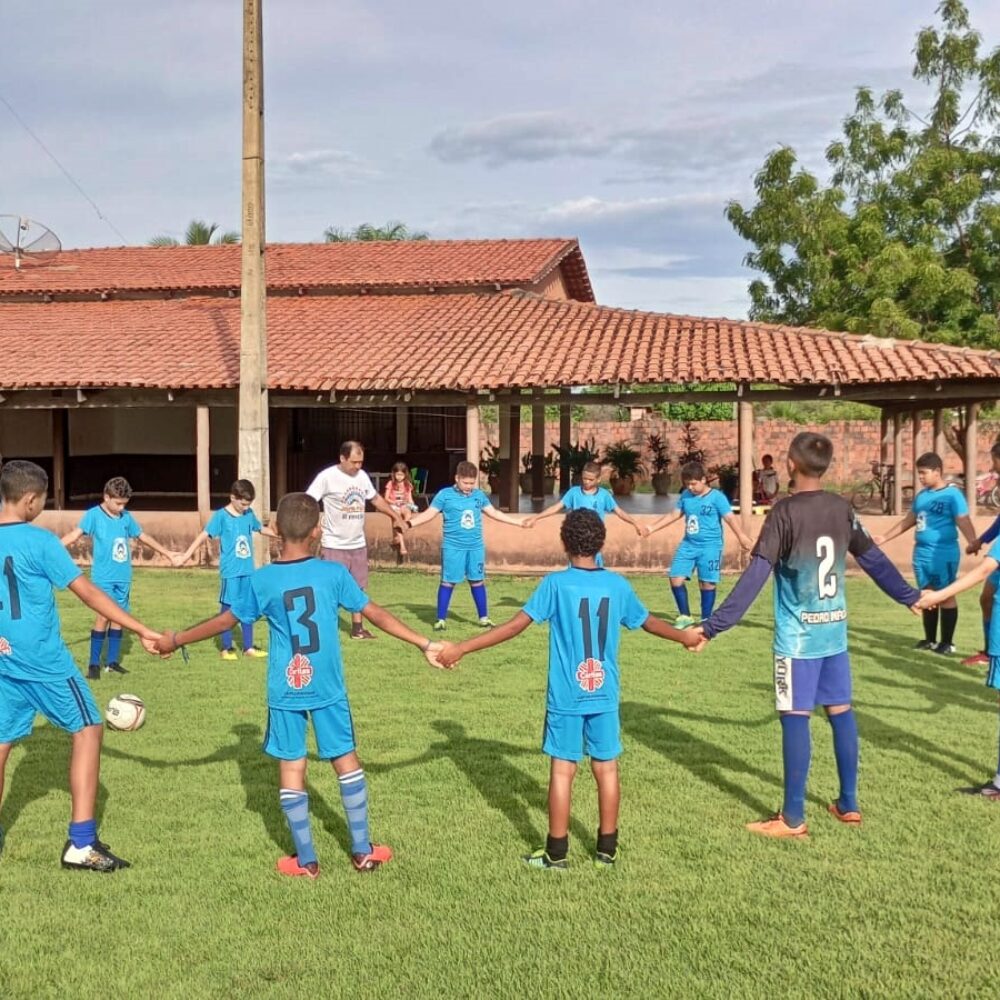 Escolinha de Futebol do ISDJB em Miracema