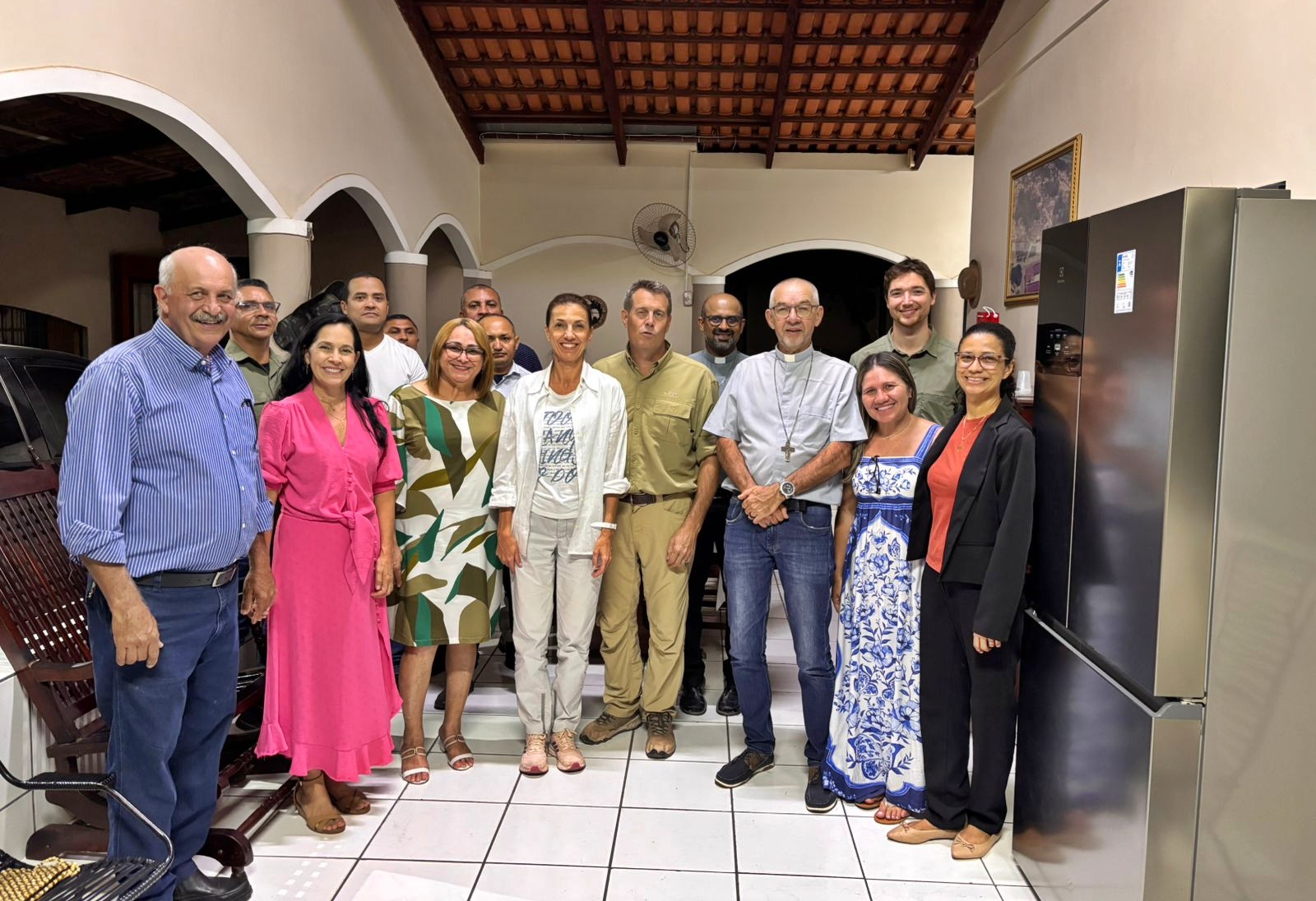 No momento, você está visualizando Embaixador da Suíça visita projeto social em Miracema do Tocantins