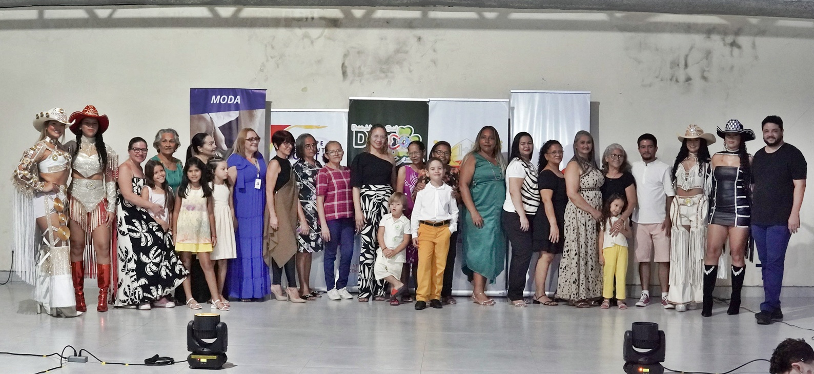 No momento, você está visualizando Fashion Show em Miracema destaca criatividade e sustentabilidade 