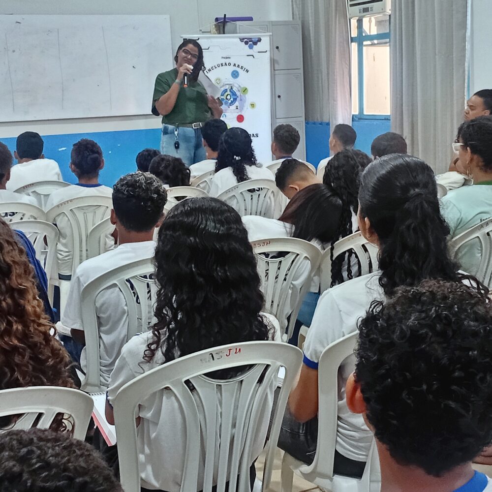 Palestra sobre Educação Financeira para estudantes