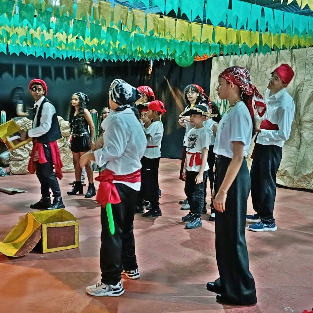 Ponto de Cultura Arte‑Fato encerra semestre com apresentações de teatro, dança, balé e percussão 